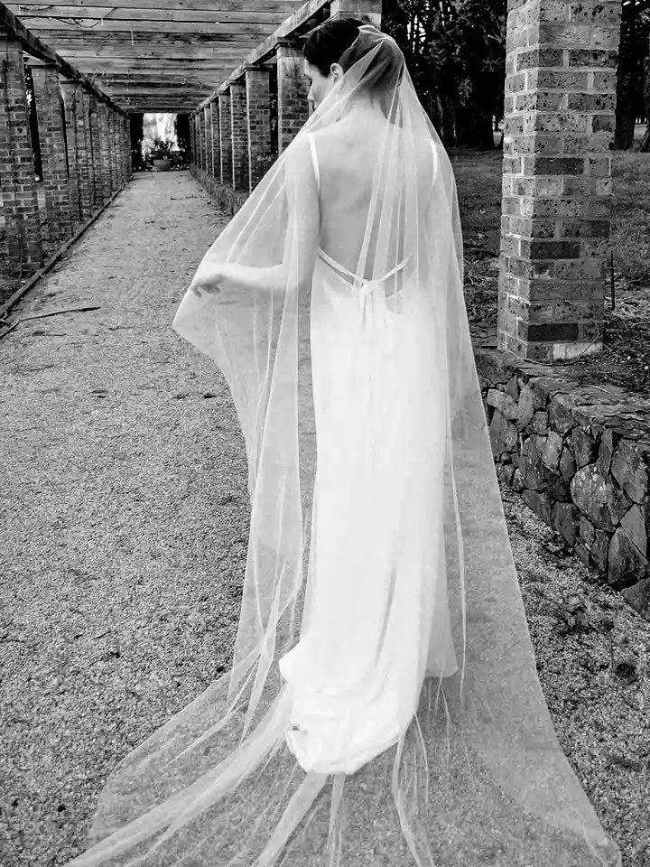Day Dreaming Veil Queen Gowns