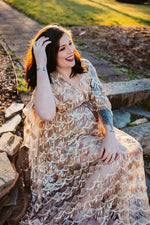 Load image into Gallery viewer, Scalloped Tassel Sequin Photography Gown
