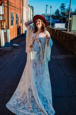 Load image into Gallery viewer, *Rental* V-neck Sunshine Lace Photography Gown
