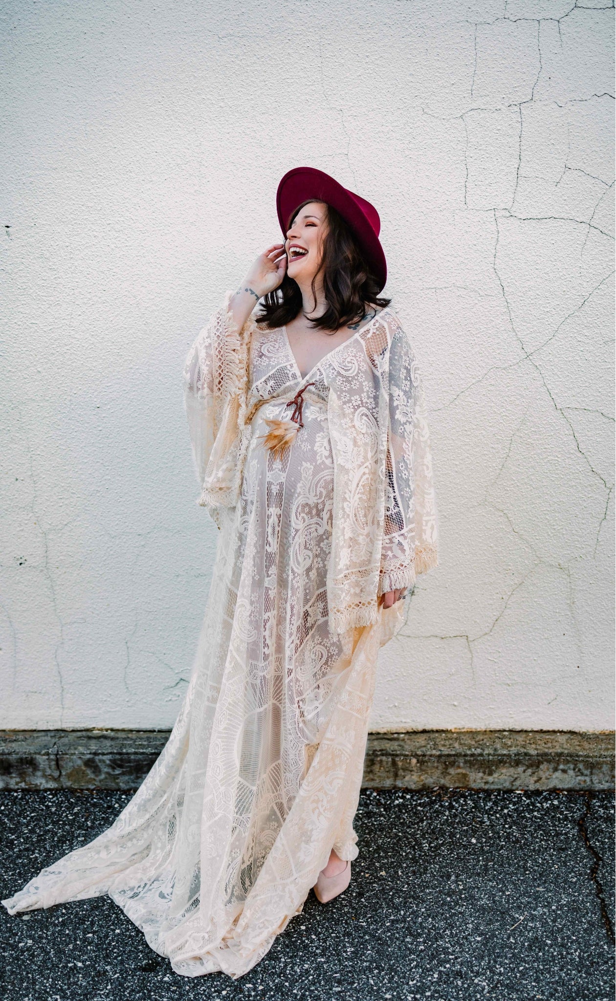 *Rental* V-neck Sunshine Lace Photography Gown