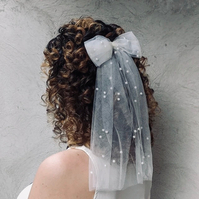 Pearl Veil Bow
