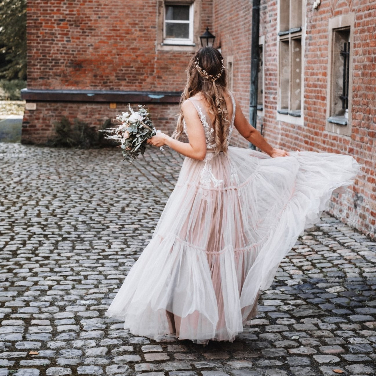 Queen Katie | Queen Bridal